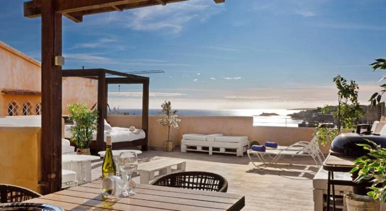 250 m&sup2; Ferienhaus