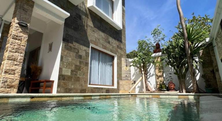 Villa with pool in Pecatu