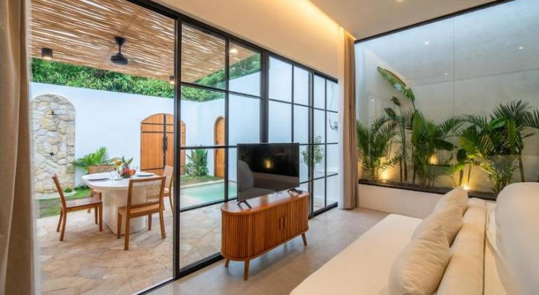 Villa with pool in Pecatu