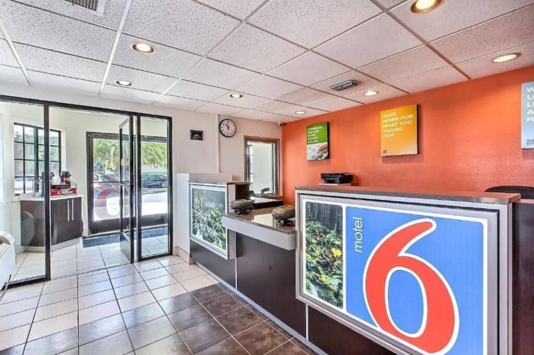 Motel 6 Fremont CA North