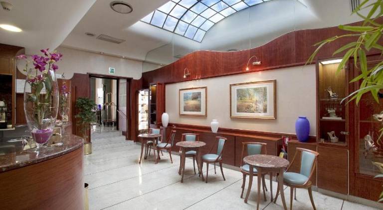 Palace Hotel — photo 5