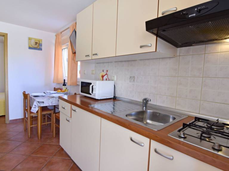 Appartement in Umag mit Schöner Terrasse — photo 5