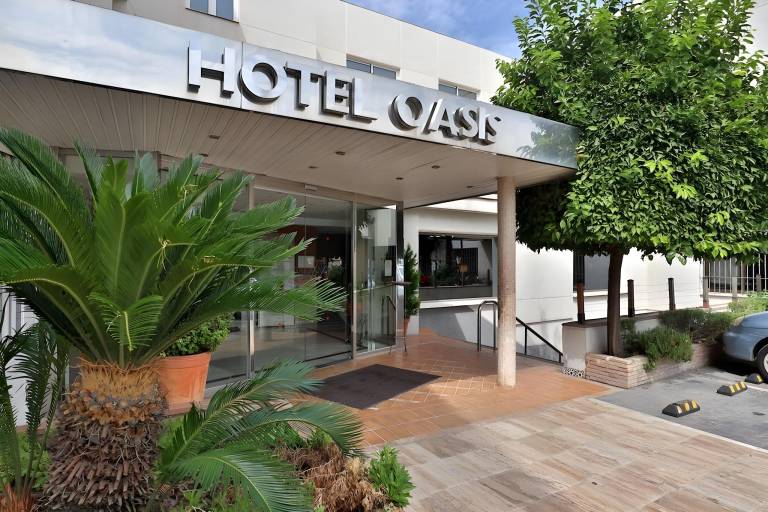 Oasis Hotel — photo 4