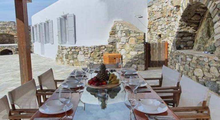 Villa with hot tub, grill & private pool — photo 4