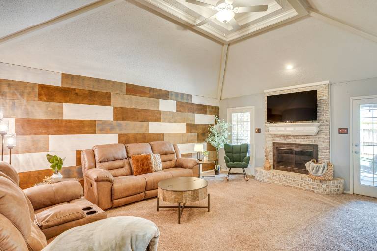 8 Mi to Texas Tech: Home w/ Patio in Lubbock — photo 3