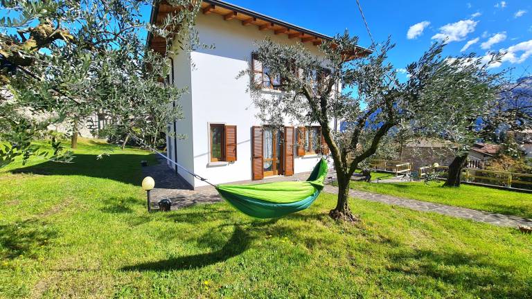 Holiday apartment with pool & garden — photo 5
