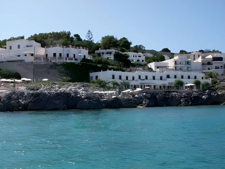 Hotel La Roccia in Castro