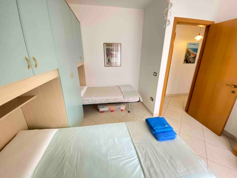 Holiday apartment with patio — photo 4