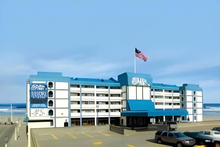 Promenade Inn & Suites Oceanfront in Seaside, OR