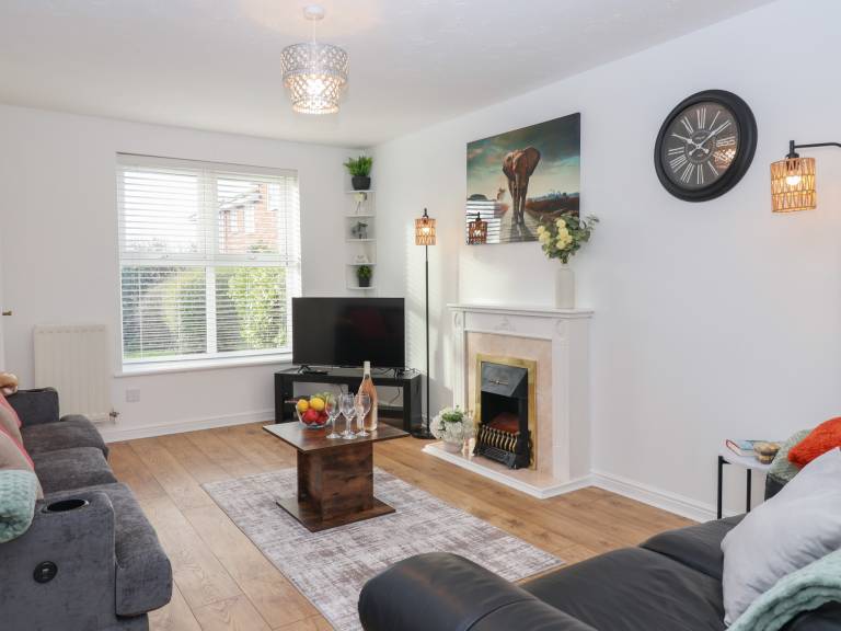 Children-friendly cottage with terrace & garden | Pets are welcome — photo 4