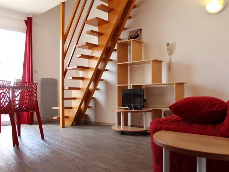 Pleasant studio with pool | Pet-friendly — photo 3
