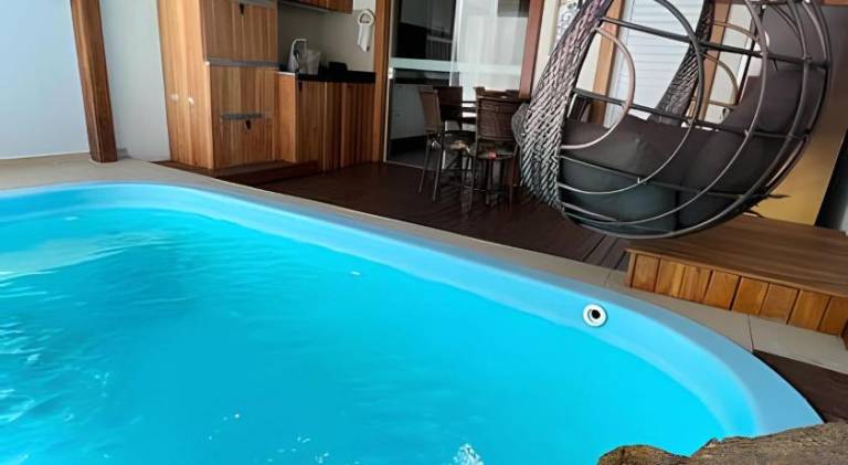 House with pool in Penha
