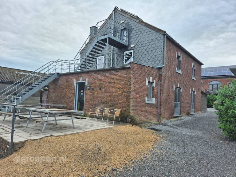 Vacation home with yard, barbeque & patio in Durbuy
