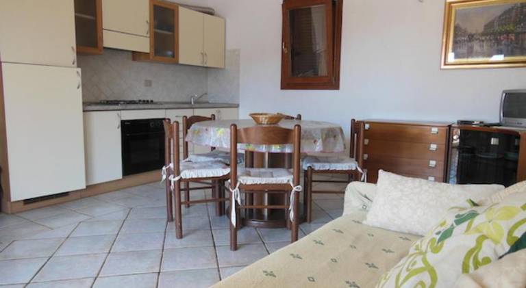Holiday apartment with 2 rooms for 5 persons — photo 2