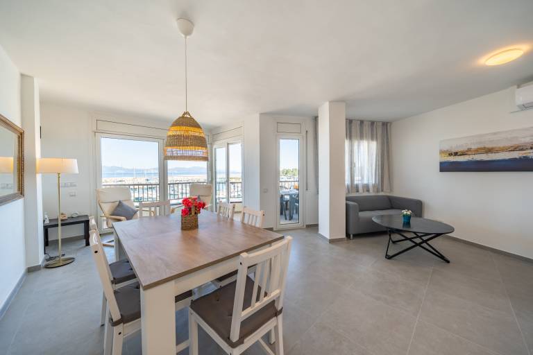 Fully equipped wonderful rental apartment with terrace | Close to the beach | Pet-friendly — photo 2