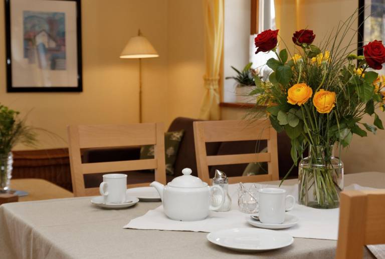 Family-friendly charming rental apartment with pool, sauna & barbeque | Mountain view | Good for workation | Pet-friendly — photo 4