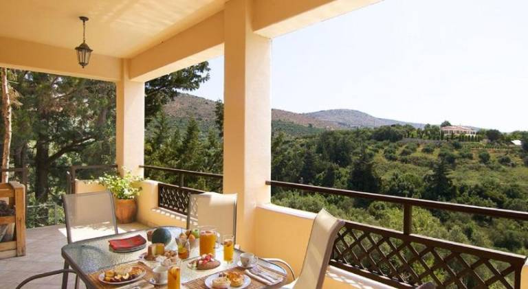 Big villa with hot tub & pool | Dogs allowed — photo 2