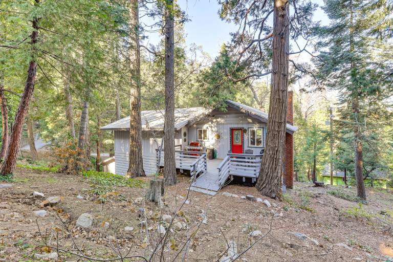 Quiet Home < 1 Mi to Lake Gregory & Dtwn Crestline — photo 4