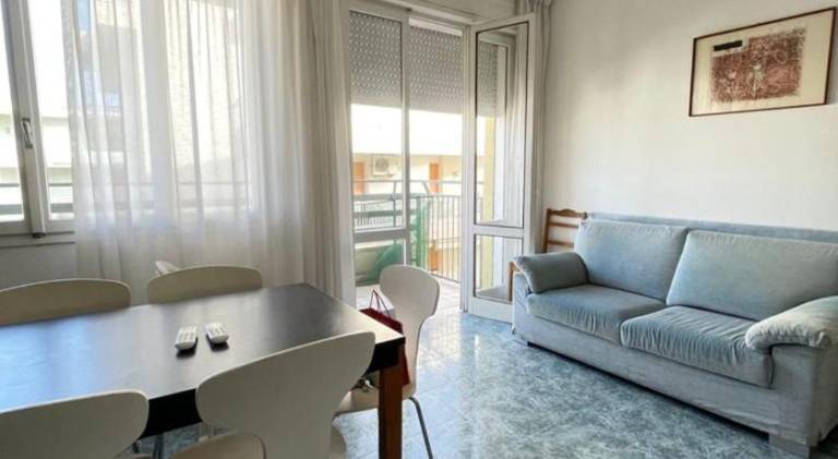 Rental apartment with terrace — photo 2