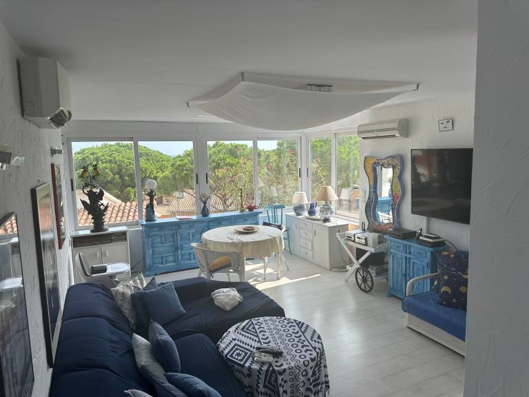 Fully equipped ample vacation home with yard, pool & patio | Sea view | Good for workation | Dogs allowed — photo 5
