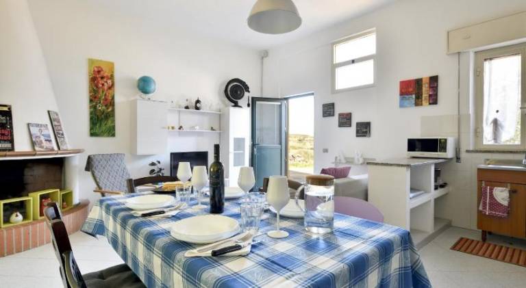 Apartment with patio, barbecue & garden in Bari Sardo