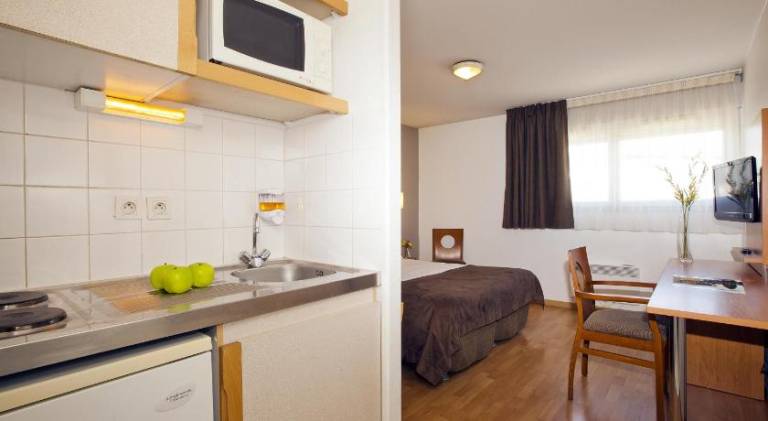 Serviced apartment for 127 persons — photo 3