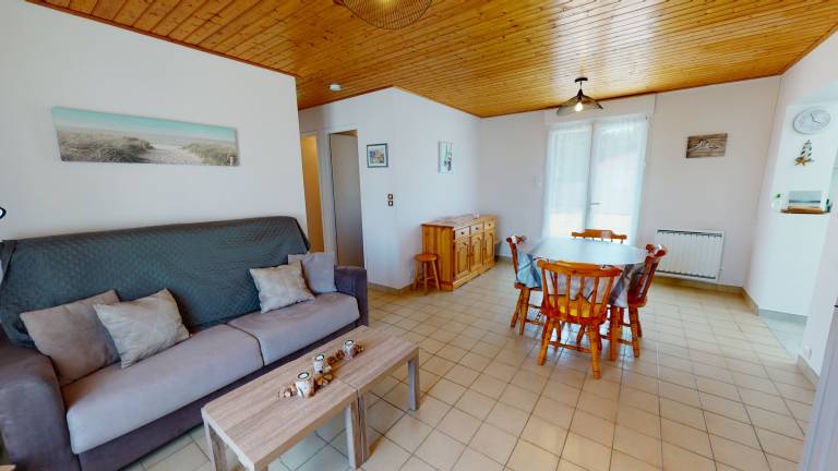Vacation home with garden, terrace & BBQ — photo 4