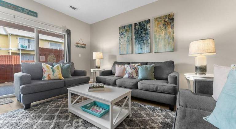 Steps from pool, 5-minute walk to the beach! in Miramar Beach, FL