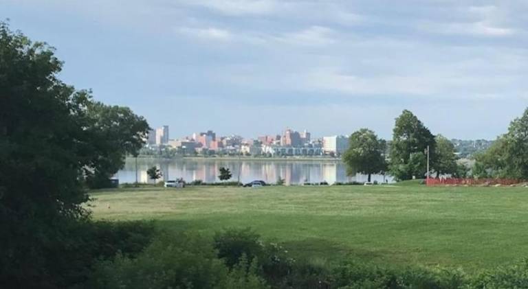 House with 3 rooms for 12 persons in Portland, ME