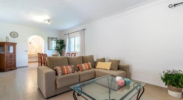 Fully equipped ample villa with patio, yard & BBQ | Beach nearby | Dogs allowed — photo 2