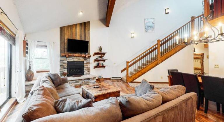 Holiday apartment with pool & hot tub | Next to the ski | Pets are welcome — photo 2