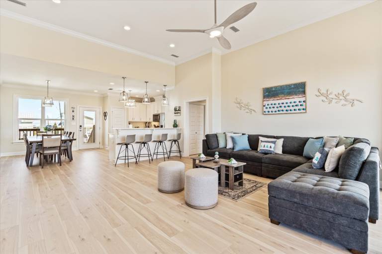 Purple Paradise - 2536 Bienville Blvd — photo 2