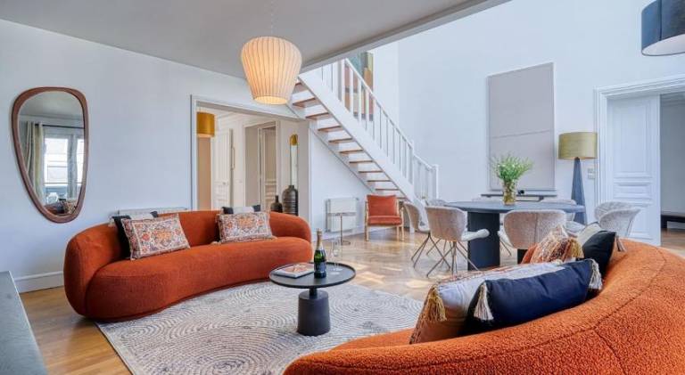 A5PremiumArcDeTriomphe4BedroomsChampsElysees in Clichy