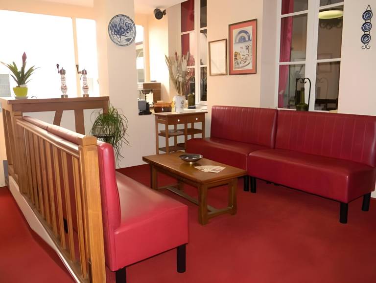 Logis - Hotel et Restaurant Le Sofhotel — photo 4