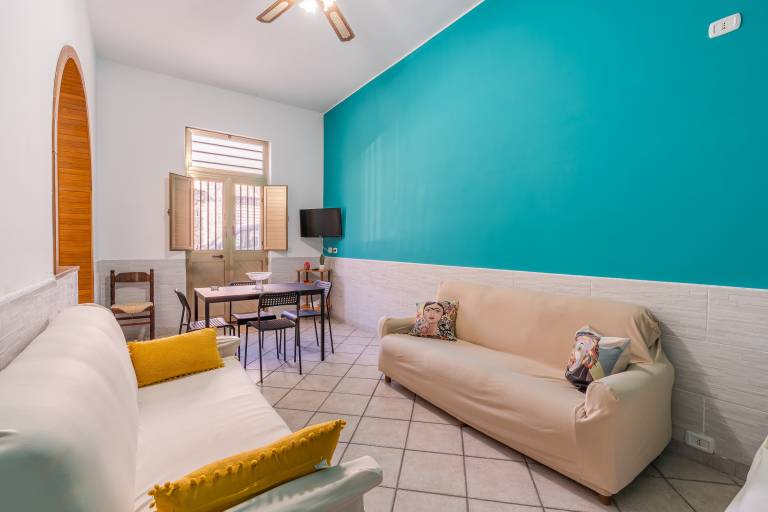 Apartment with fast internet | City view — photo 5