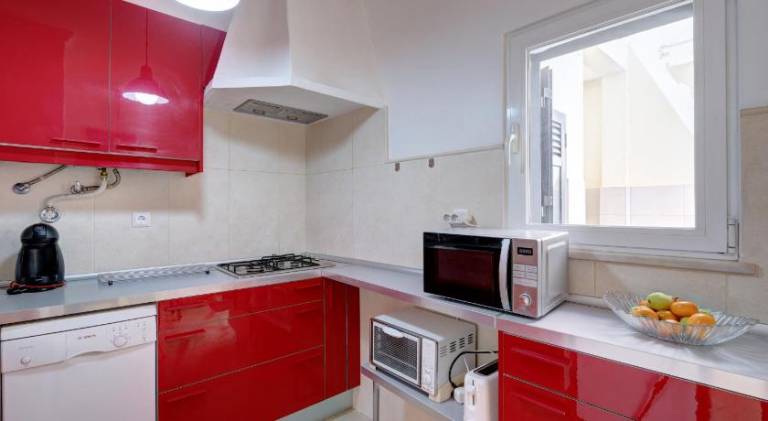 Vacation home with patio & barbeque | Pets allowed — photo 4