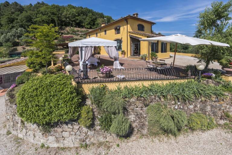 Villa with barbeque & private pool — photo 3