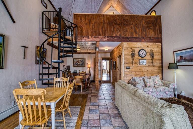 House Leadville