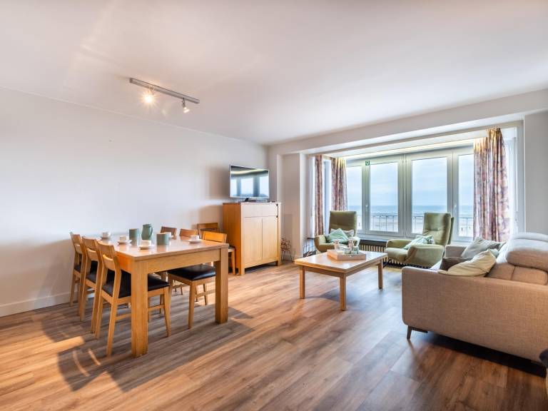 Apartment | Sea view | Next to the beach | Dogs allowed in De Panne