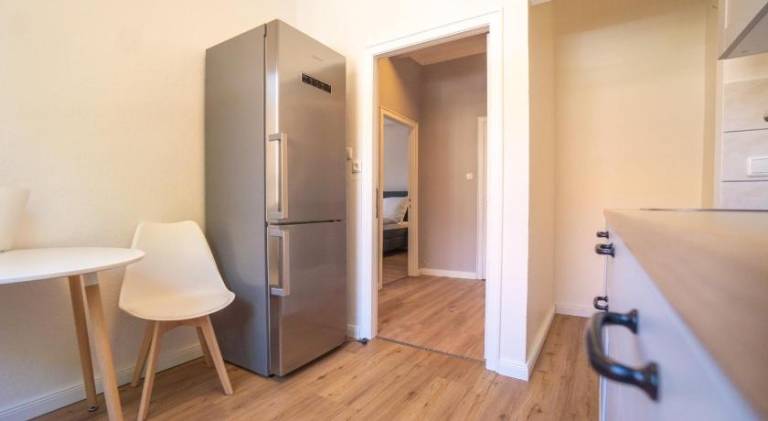 "Purple Chill" Super Zentrale Ferienwohnung HBF-Messe-Buergerweide-CityGate-OVB Arena — photo 4