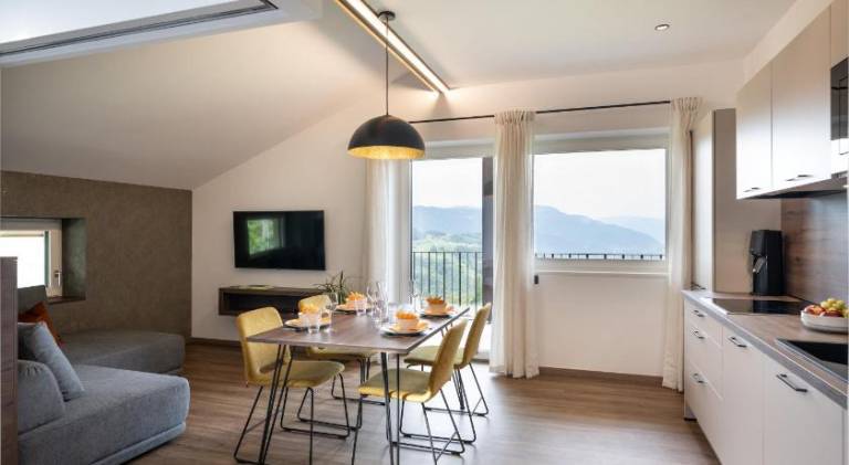 Apartment with patio, yard & BBQ | Good for workation | Dogs allowed — photo 4
