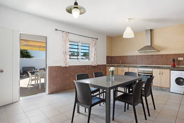 Holiday Home 'Casa Rosa' with Private Pool, Private Terrace and Wi-Fi — photo 5