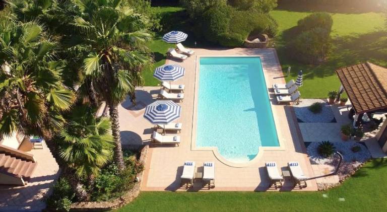 Alghero Villa Morena with exclusive swimming pool and large garden in Alghero