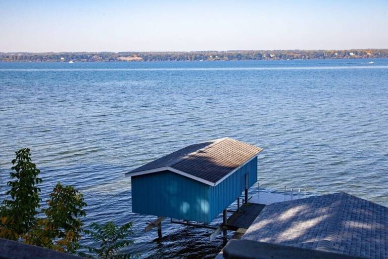House  Geneva