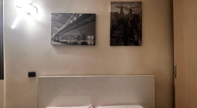 Apartment | Close to Fontana del Delfino — photo 2