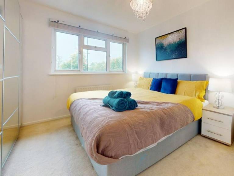 Apartment Slough