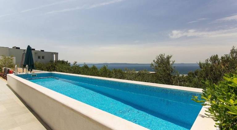 Villa with pool | Pet-friendly — photo 4