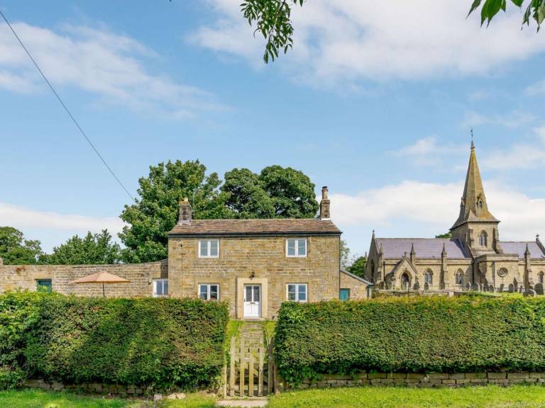 Fully equipped lovely cottage with garden | Pets allowed — photo 2
