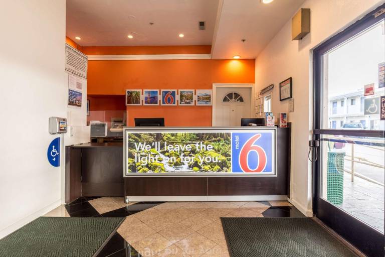 Motel 6 San Rafael, CA — photo 4