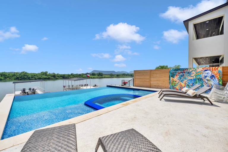 Wave on Wave Haus Concierge Services